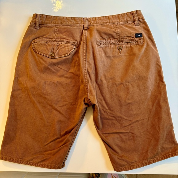 Quiksilver shorts 100% cotton / size 34 - Picture 2 of 6